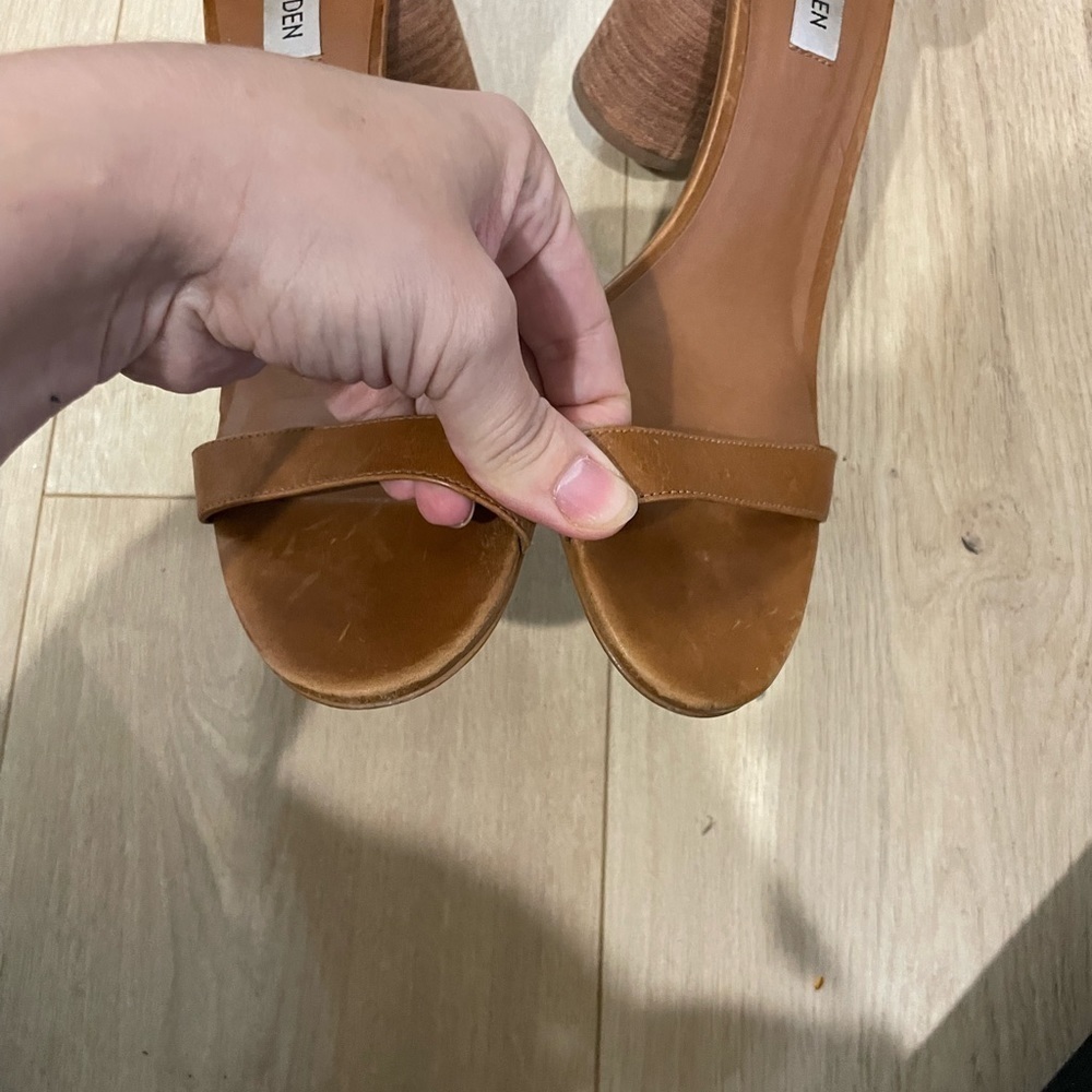 Steve Madden OPEN TOE HEEL IN BROWN
LEATHER Sandal round heel size 10 - Picture 7 of 8